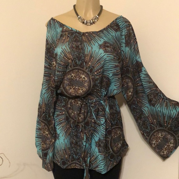 Turquoise cold shoulder tunic - Picture 1 of 8